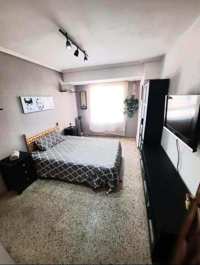 Mavis Habitaciones Valencia Luaran gambar